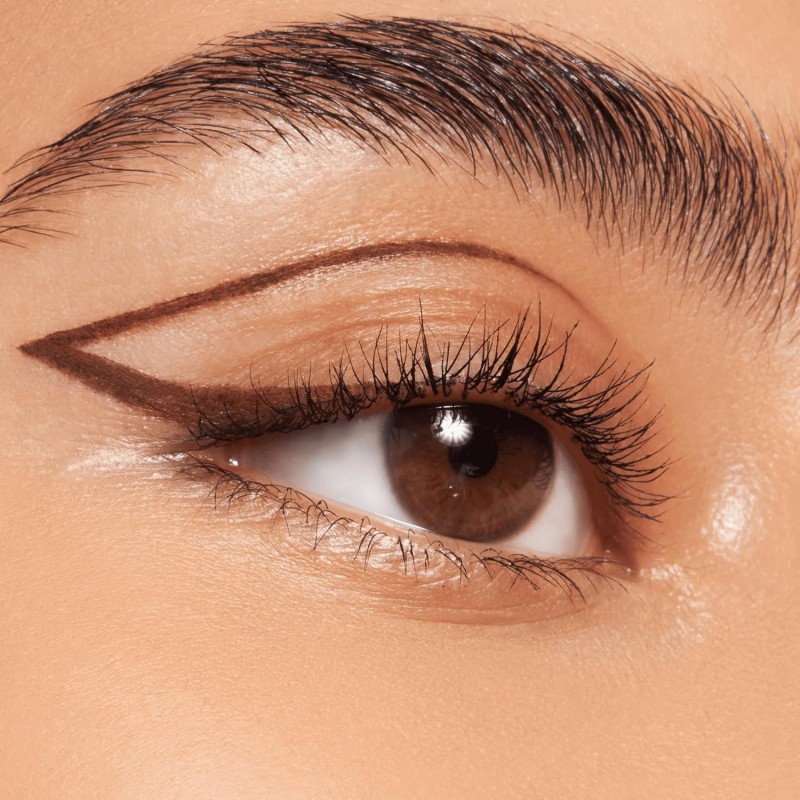 STAY & PLAY GEL EYELINER POT 01 ESSENCE