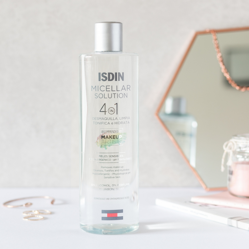 ISDIN Eau Micellaire Solution 4 in 1