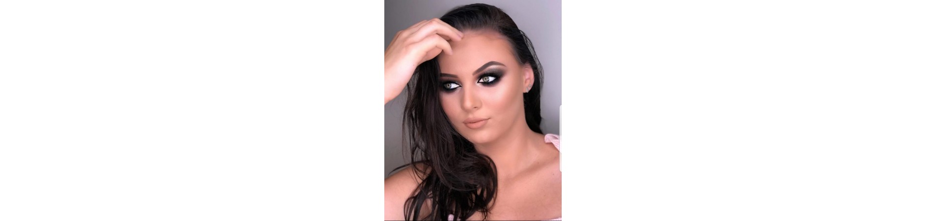 Look yeux charbonneux